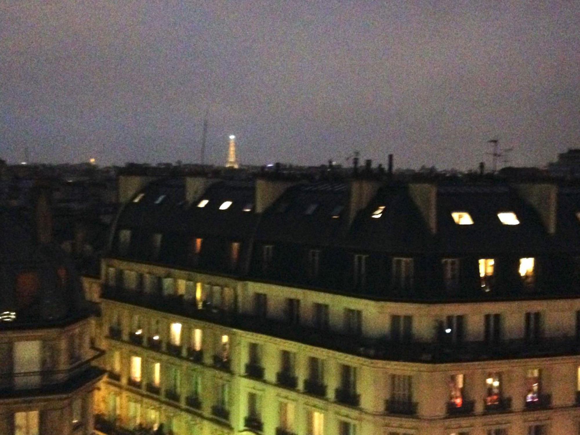 Amazing Eiffel Views At Cool Central Area Apartamento Paris Exterior foto